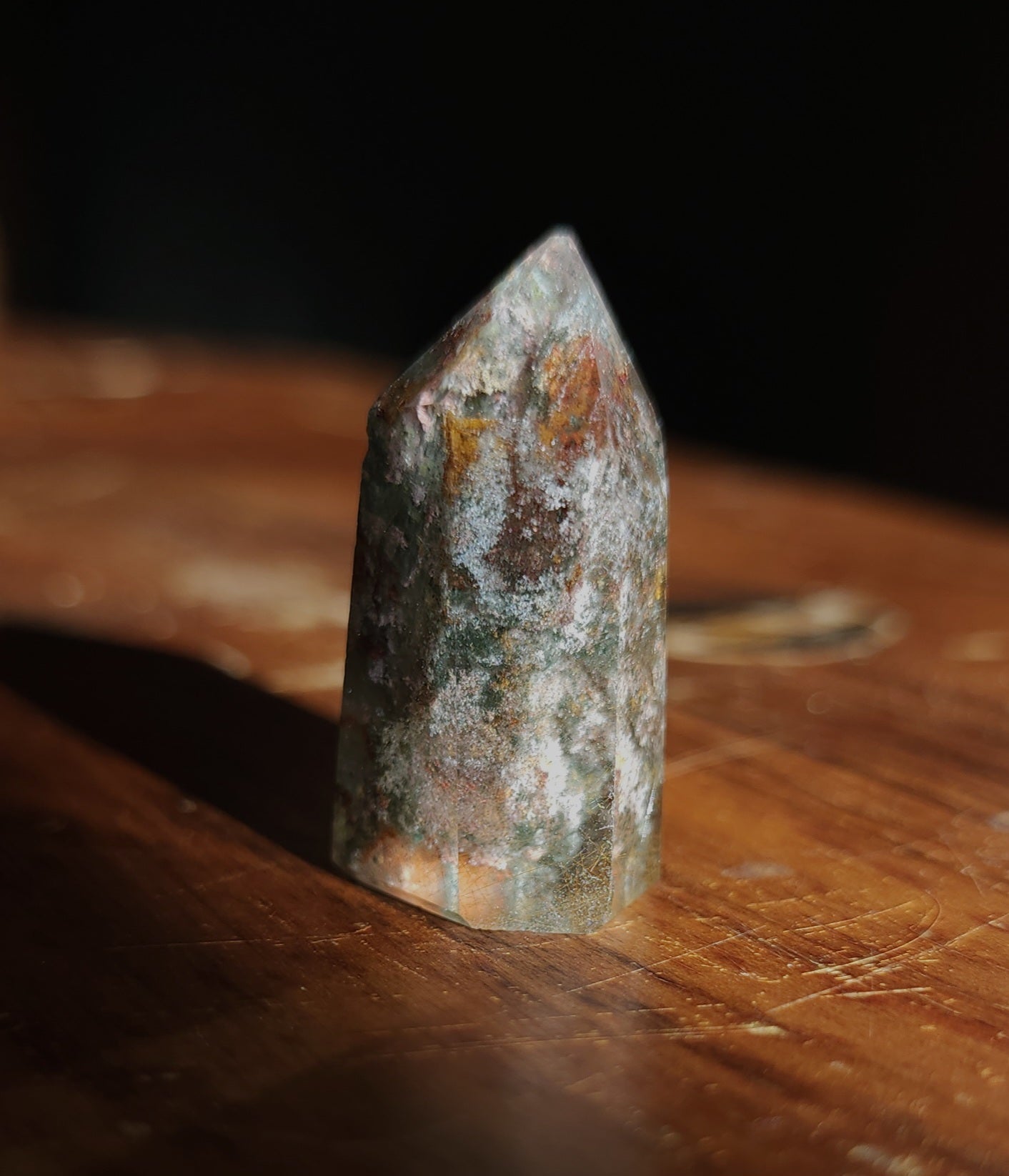 Lodolite Point AAA Garden Quartz