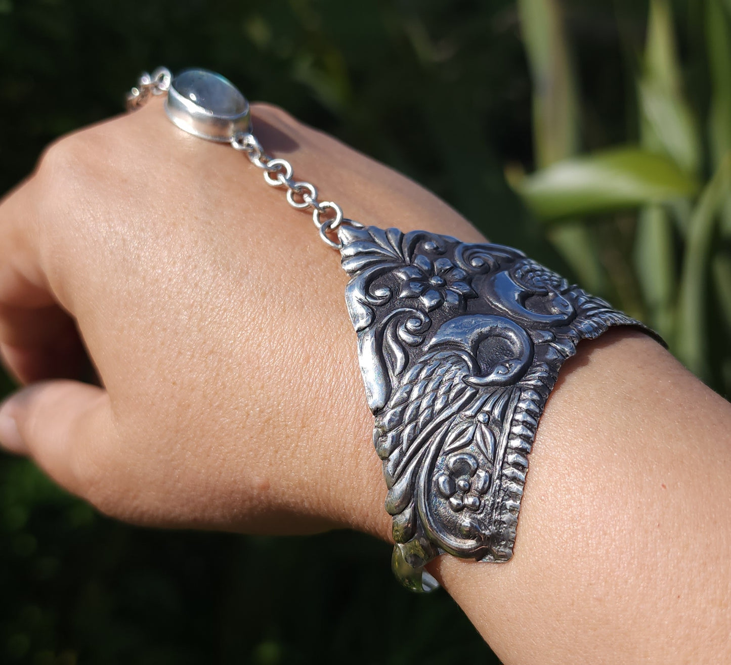 "Hera" - Handcrafted Sterling Silver & Labradorite Slave Bracelet