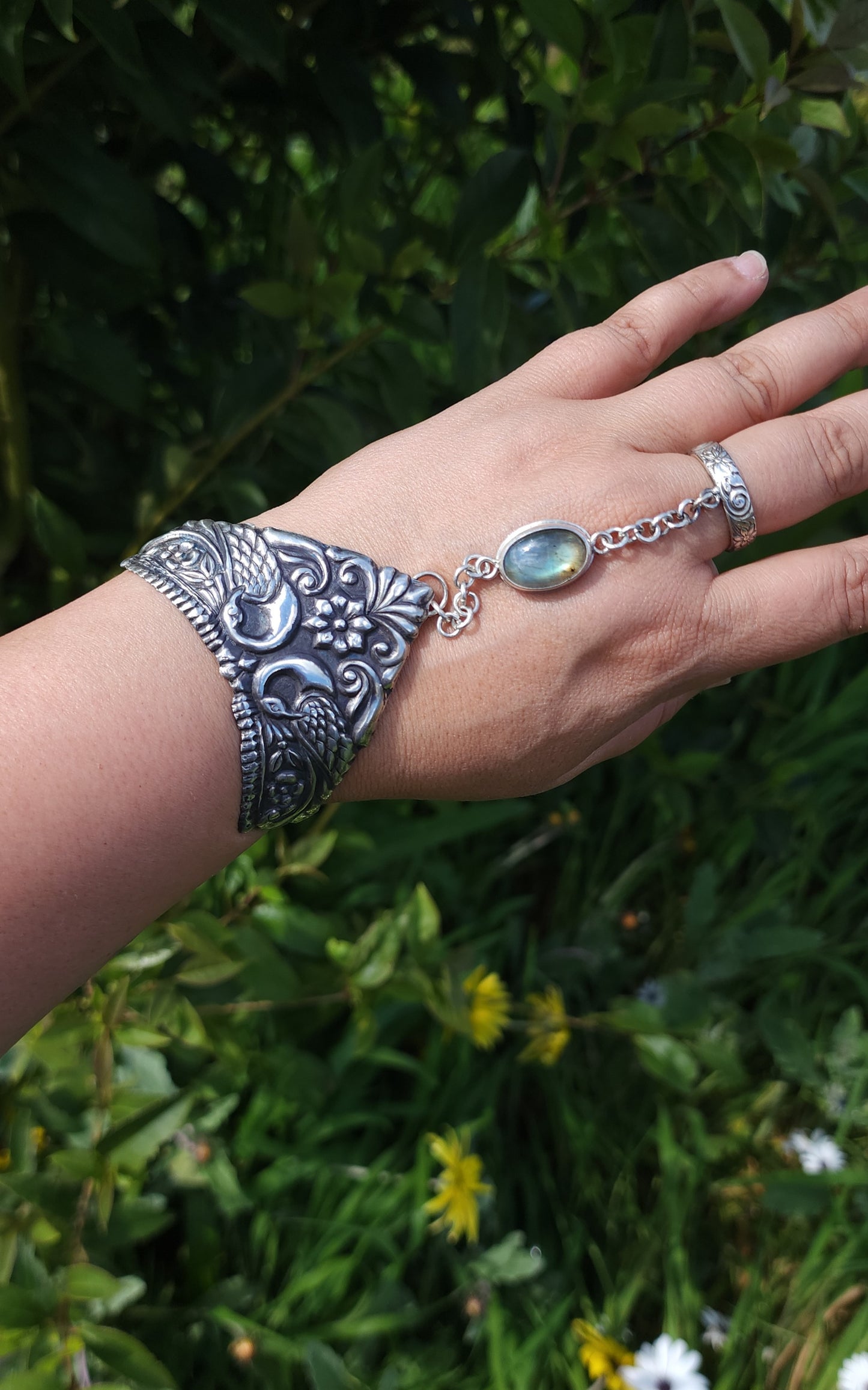 "Hera" - Handcrafted Sterling Silver & Labradorite Slave Bracelet