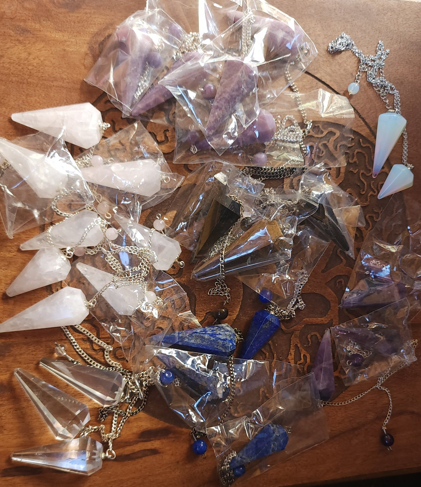 BULK SECONDS 32 PIECES - Crystal Pendulums