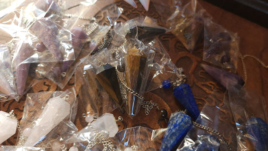 BULK SECONDS 32 PIECES - Crystal Pendulums