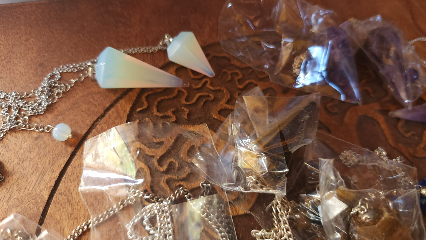 BULK SECONDS 32 PIECES - Crystal Pendulums