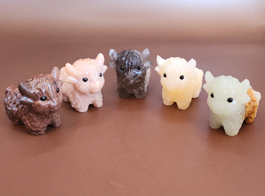 Highland Cow Carving - Mini
