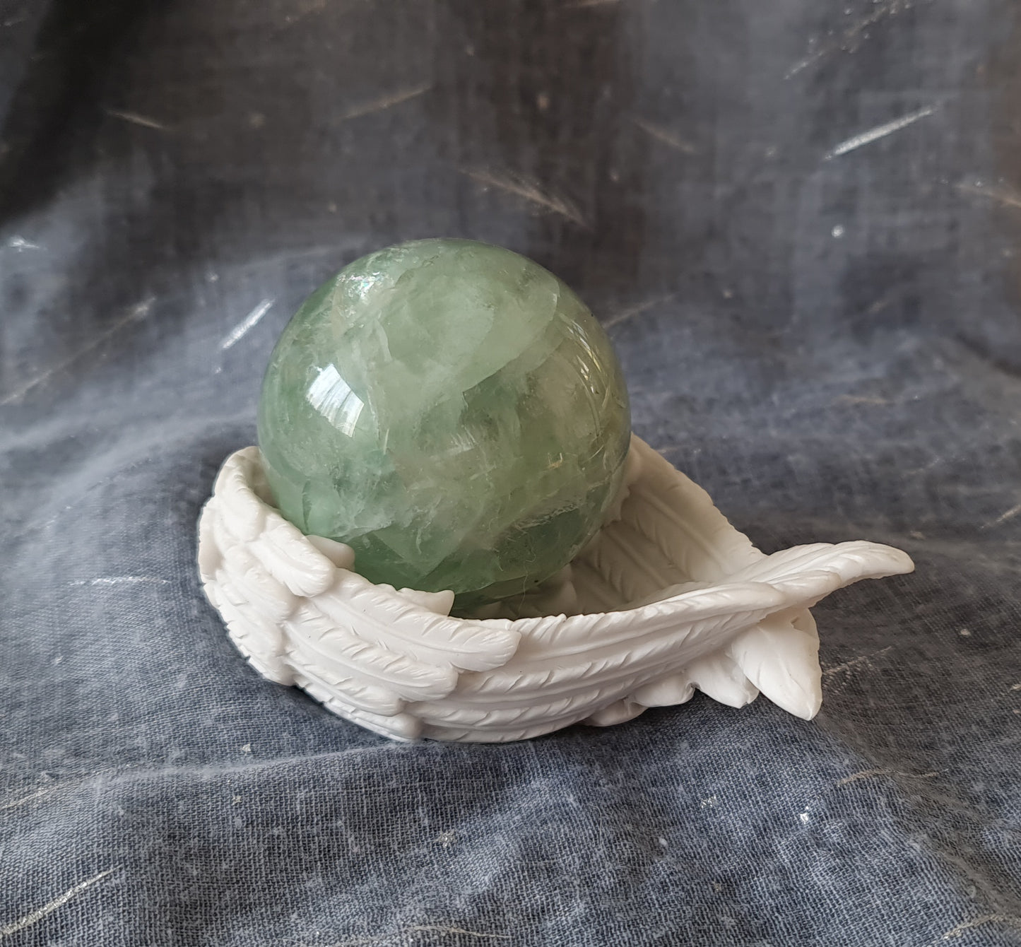 Angel Wing Sphere Stand/Trinket Bowl