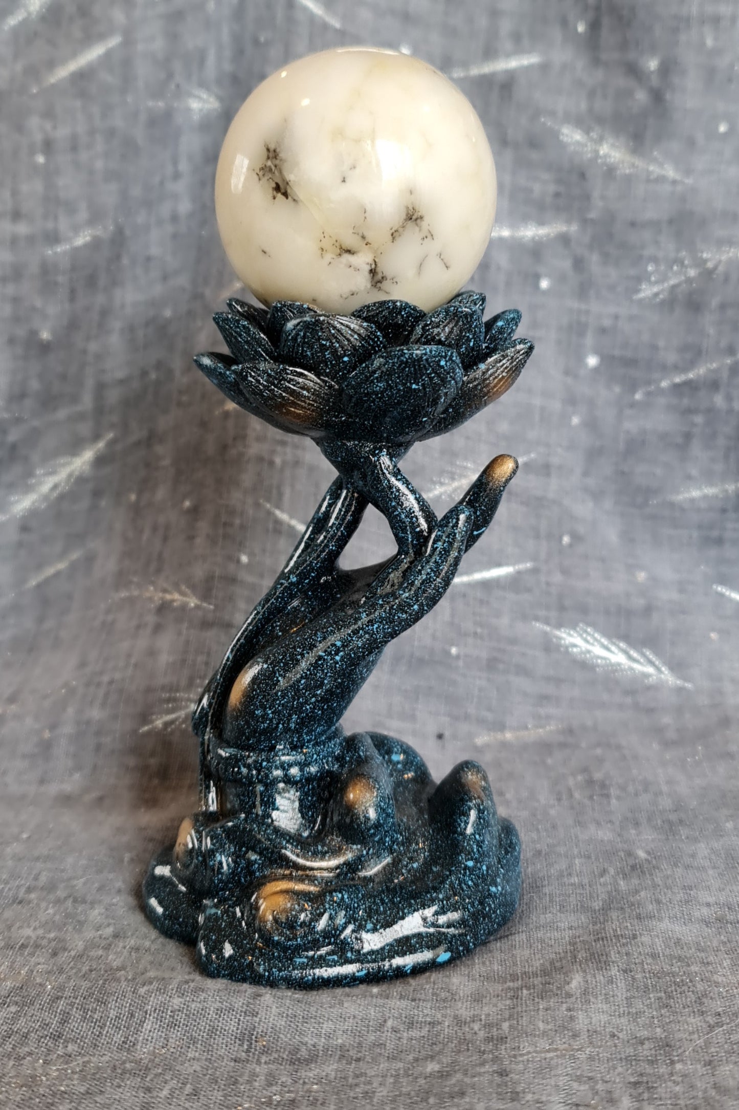 Lotus Hand Sphere Stand - Blue