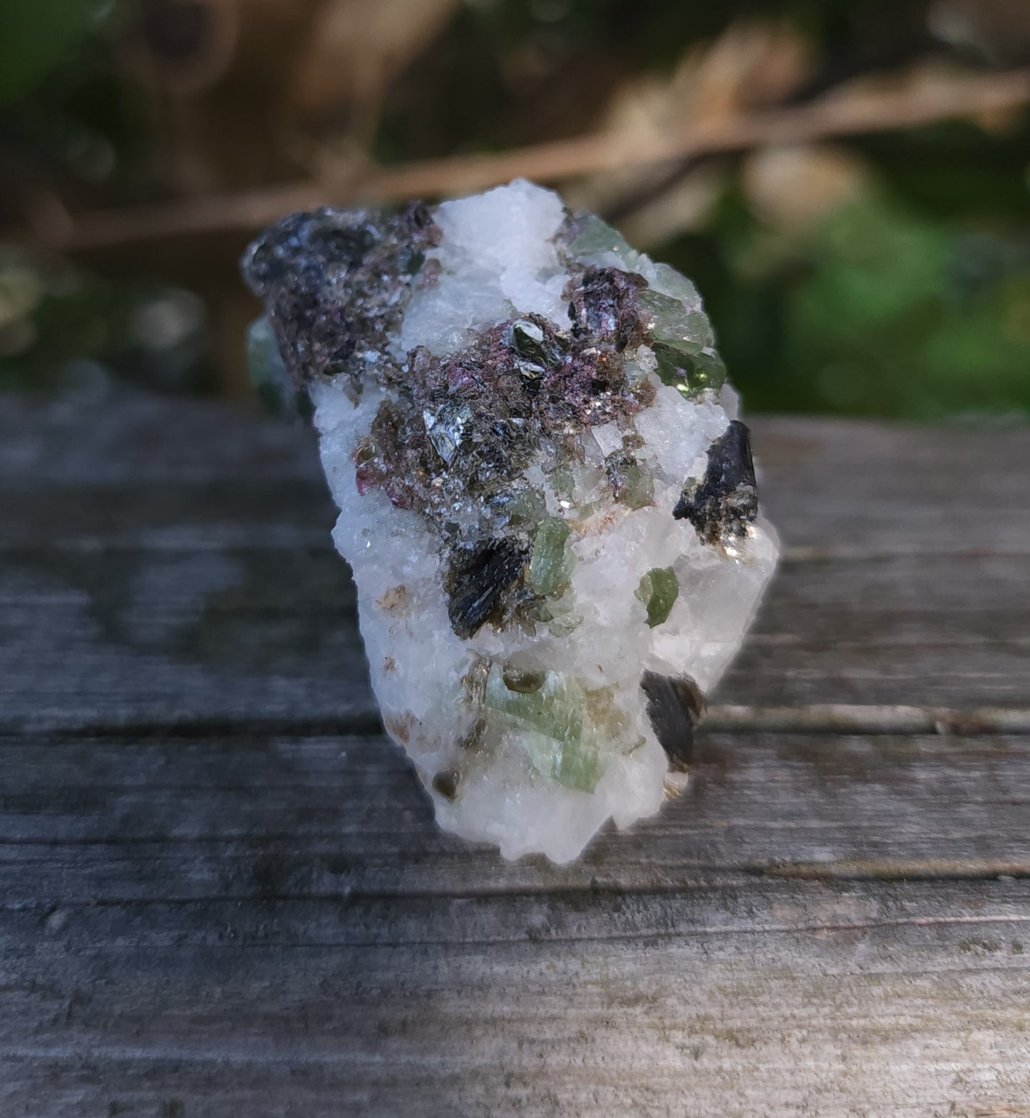 Chrome Diopside & Biotite Mica in Albite