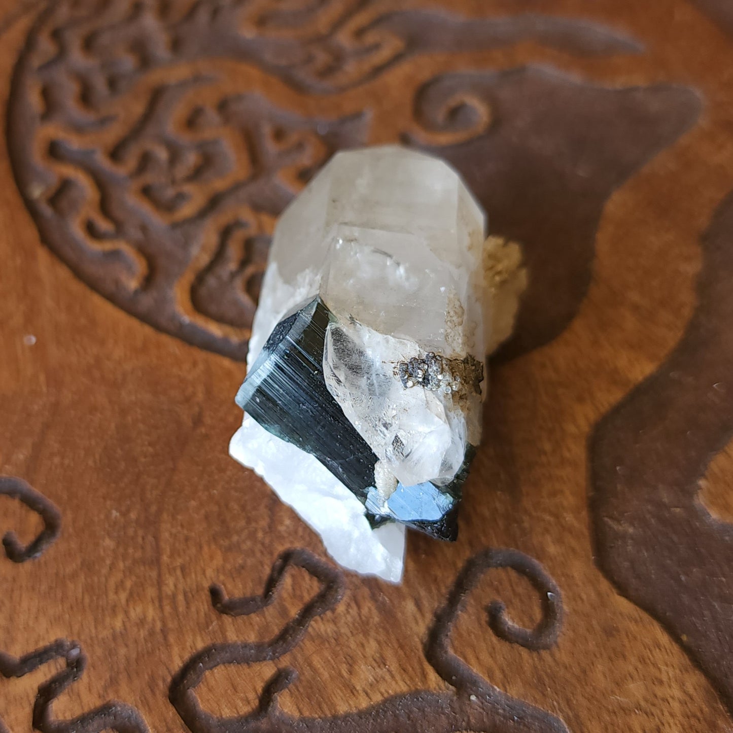 Blue Cap Tourmaline in Quartz with Cleavelandite