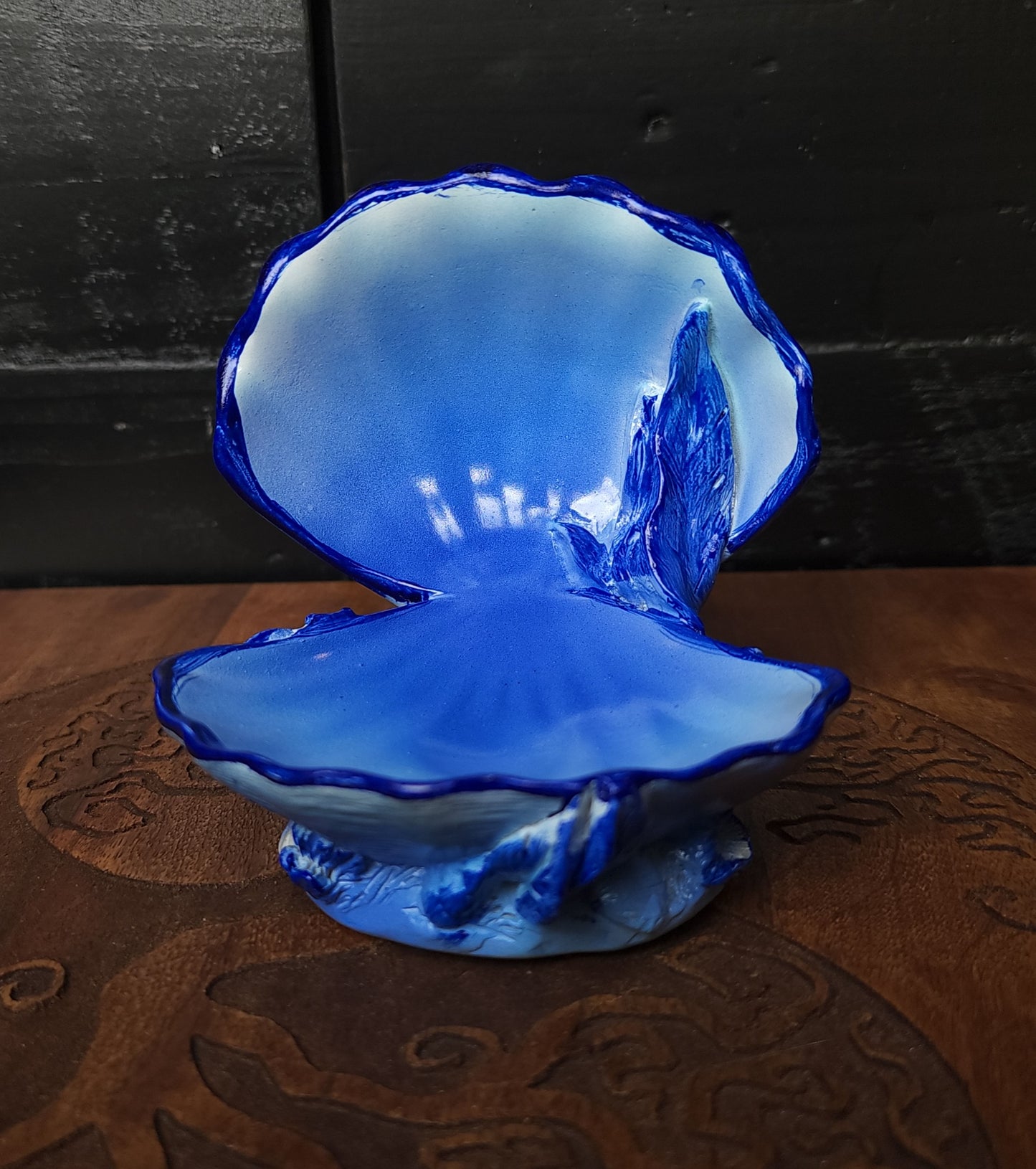 Blue Shell Sphere Stand
