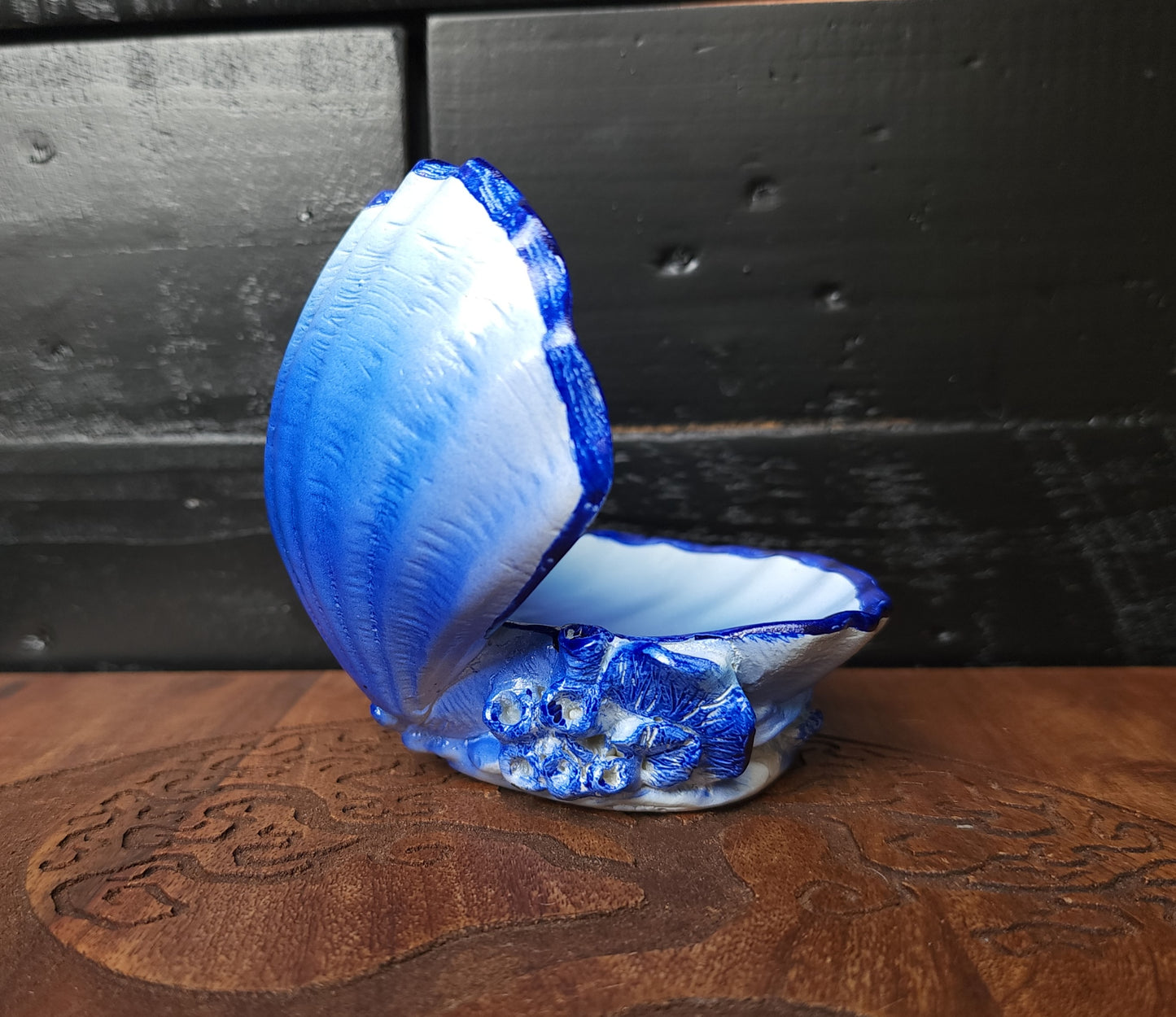 Blue Shell Sphere Stand