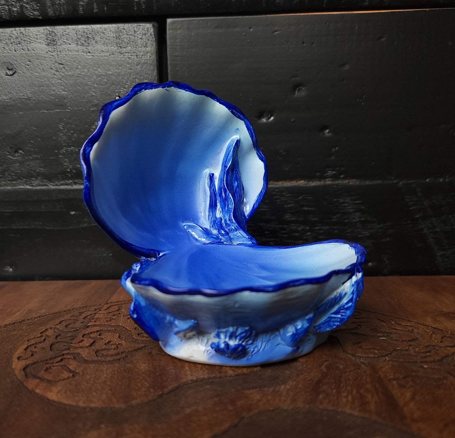 Blue Shell Sphere Stand