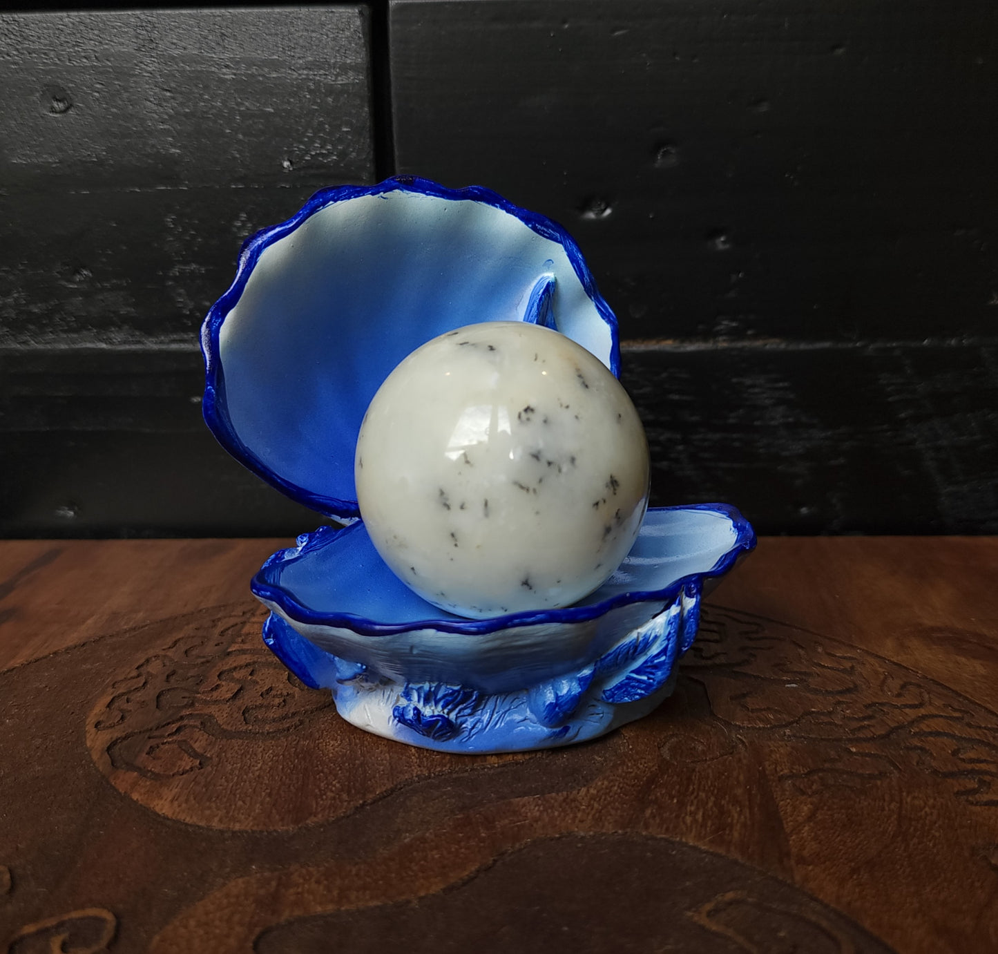Blue Shell Sphere Stand