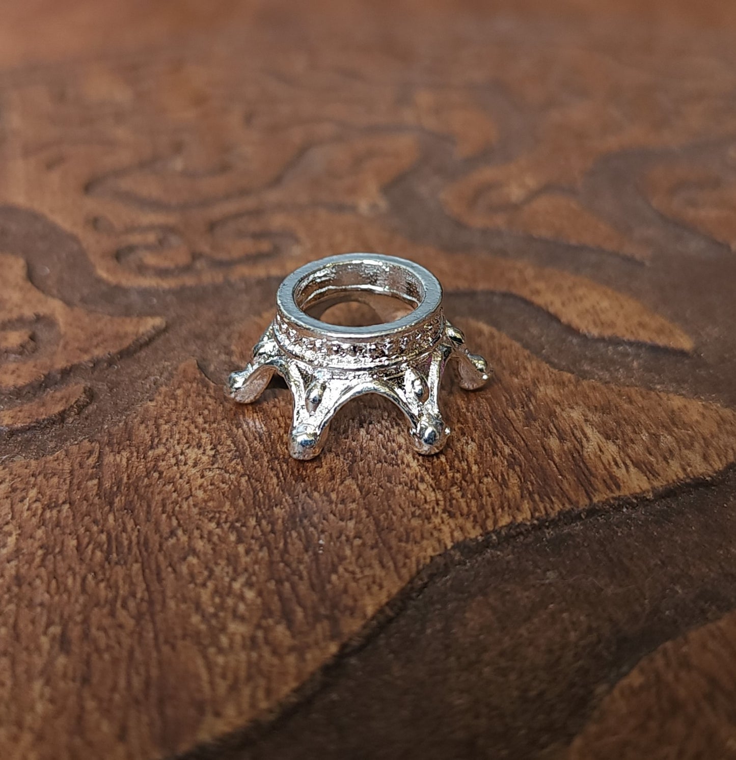 Mini Silver Crown Sphere Stand