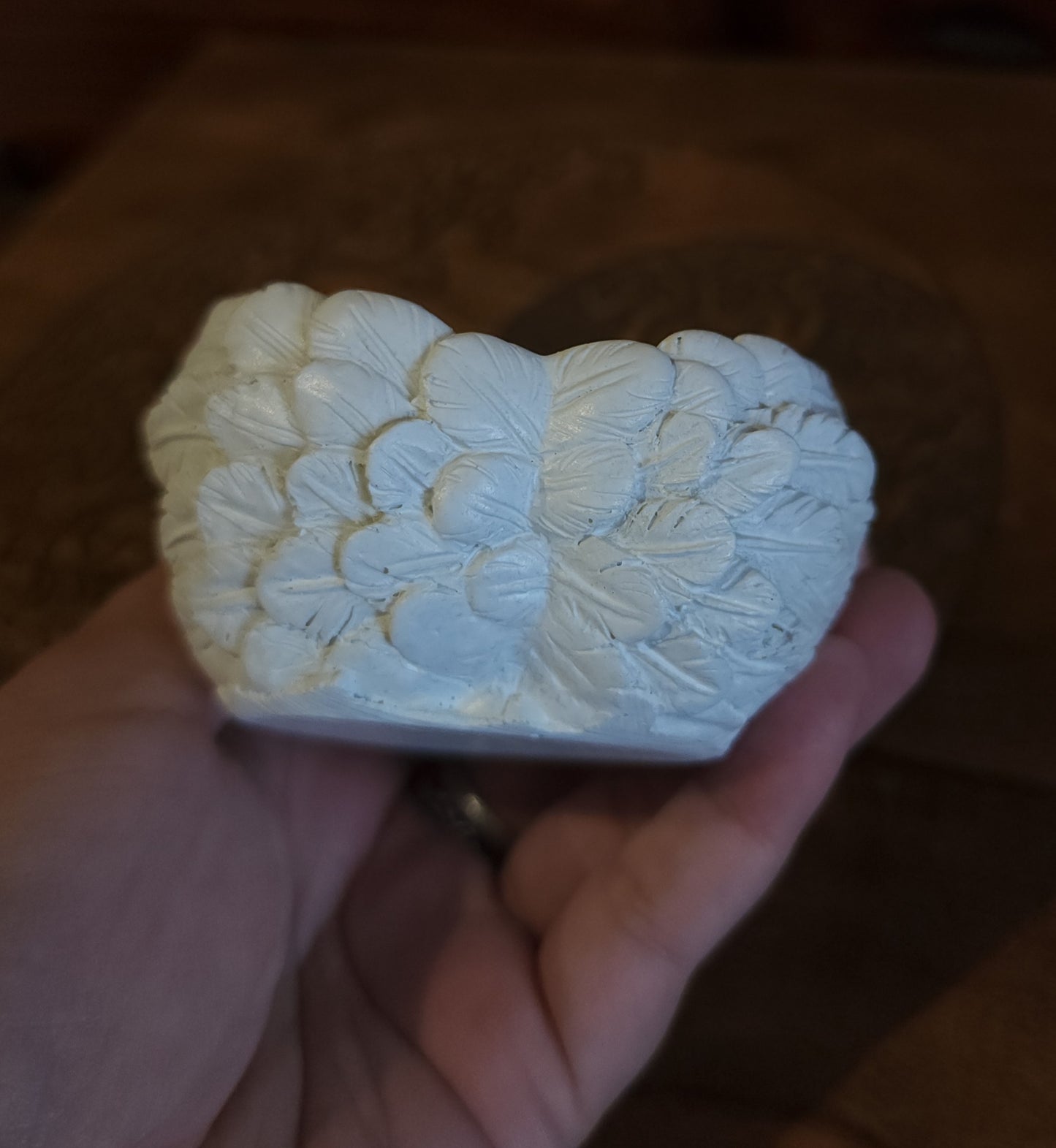 SECONDS - Angel Wing Sphere Stand/Trinket Bowl