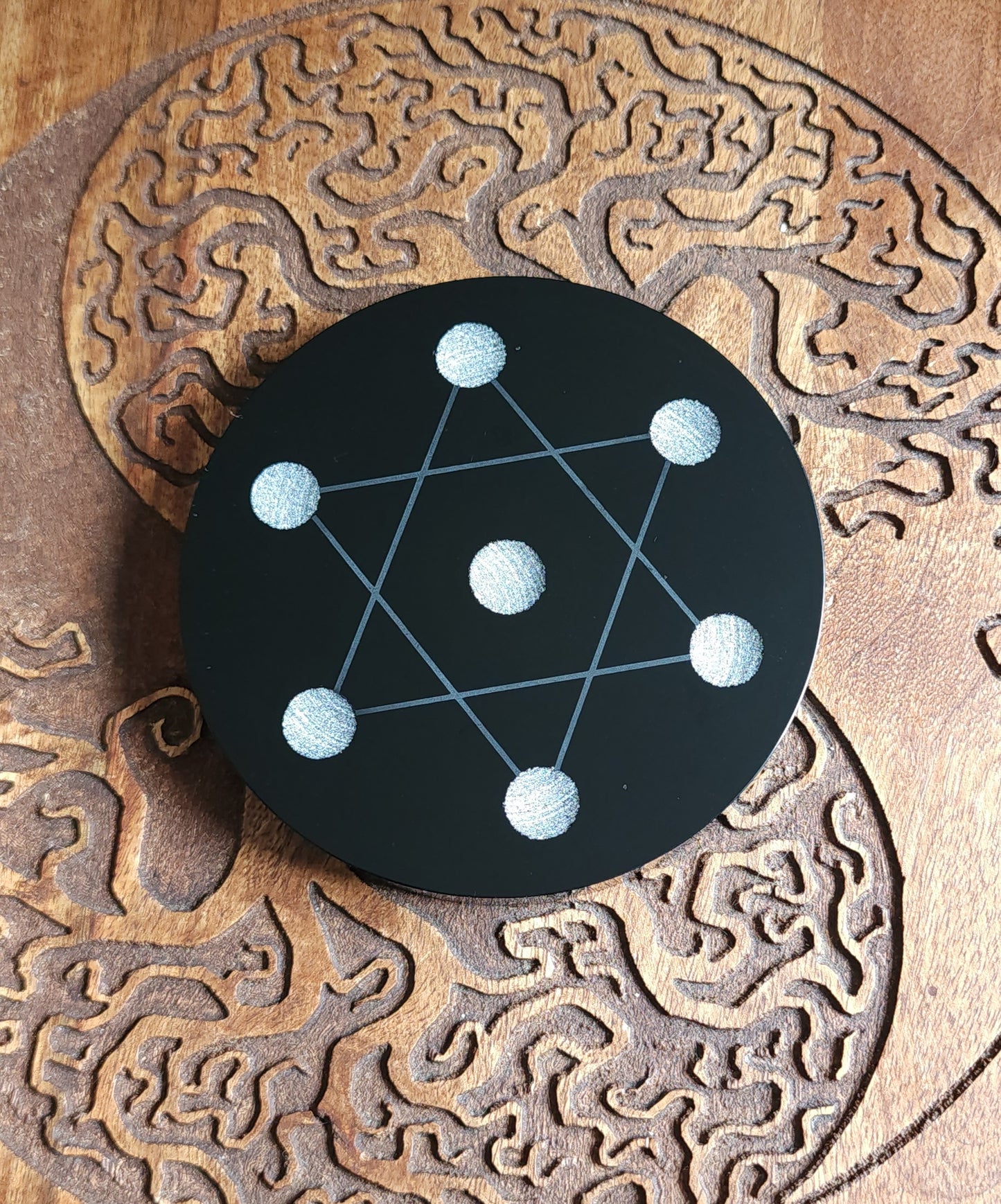 Glass Grid Plate - Black