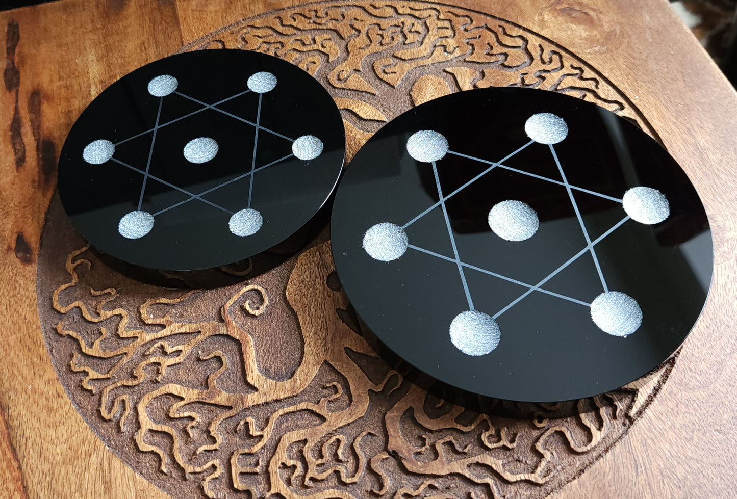Glass Grid Plate - Black