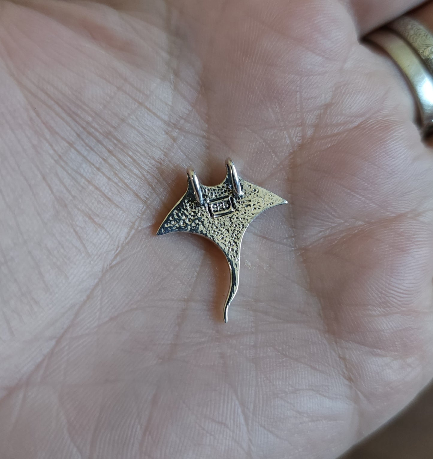 Sterling Silver & Paua Stingray Pendant