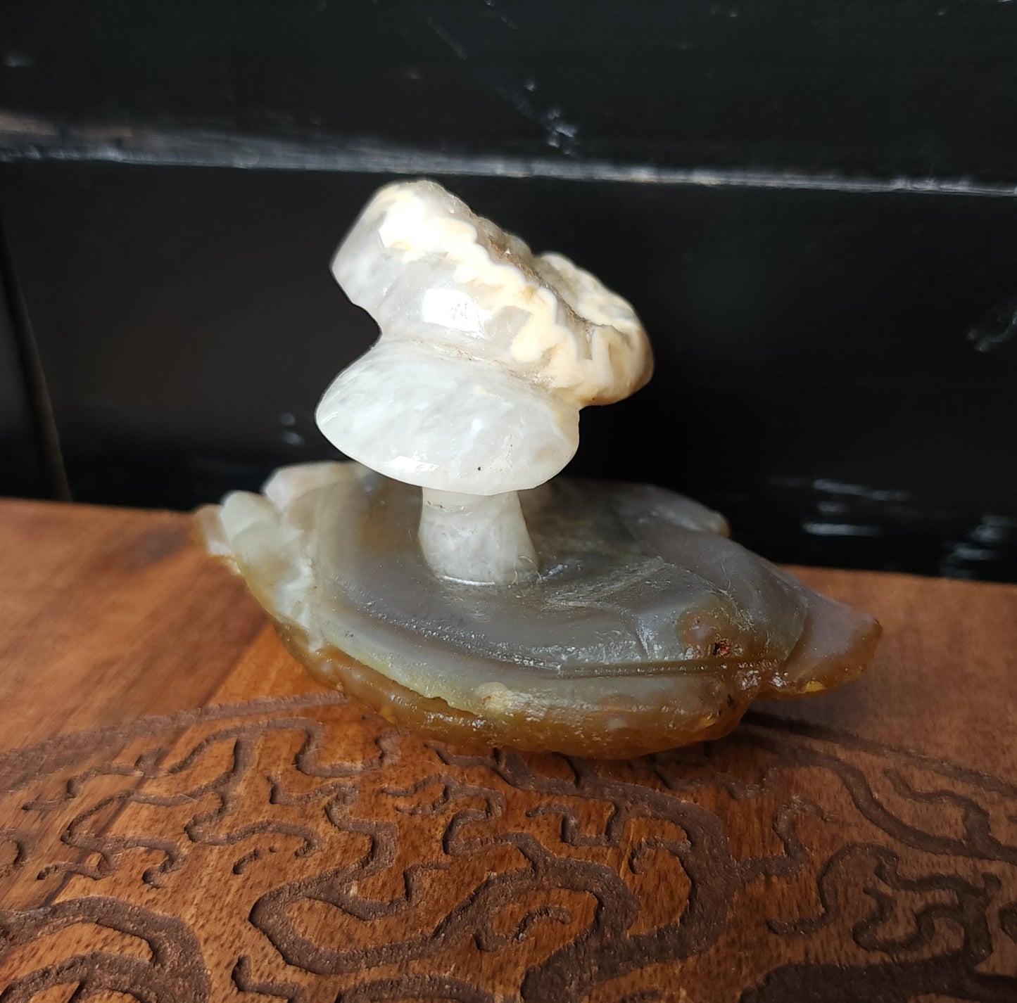 Druzy Agate Mushroom Carving
