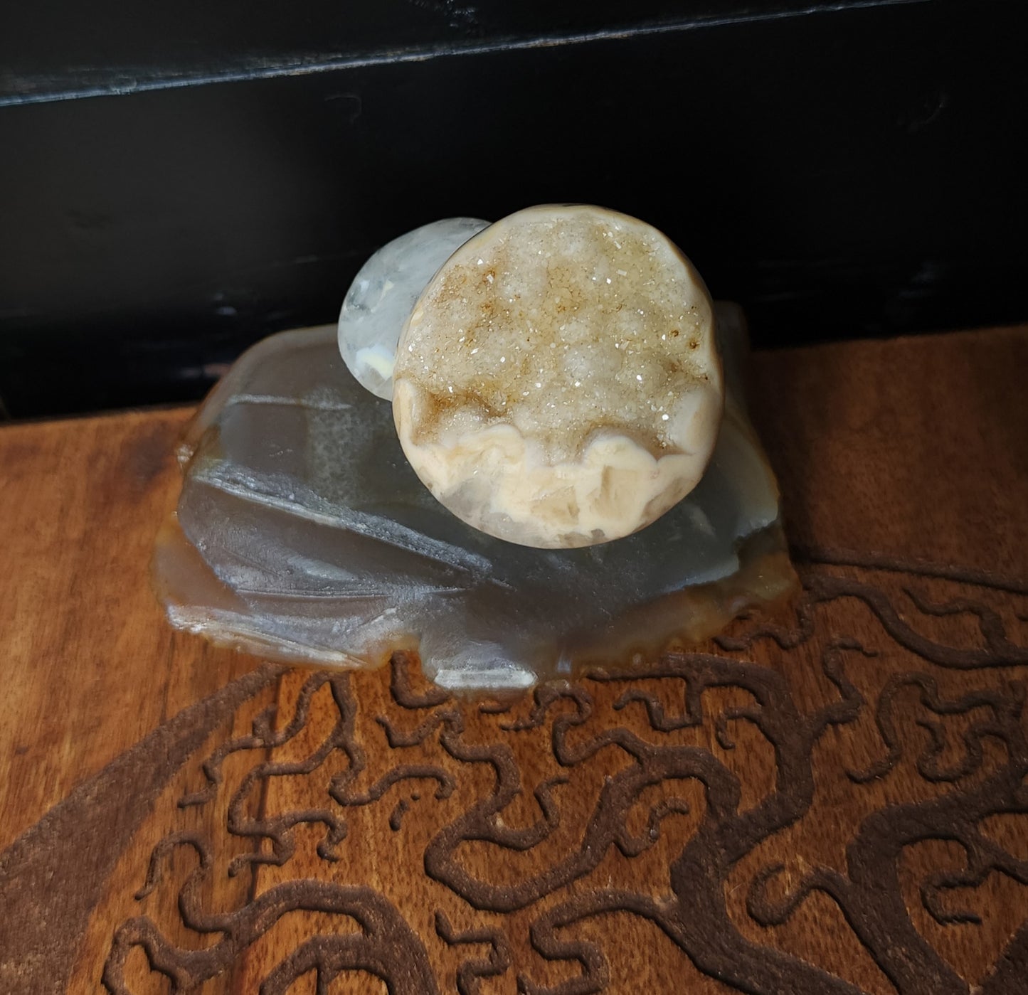 Druzy Agate Mushroom Carving