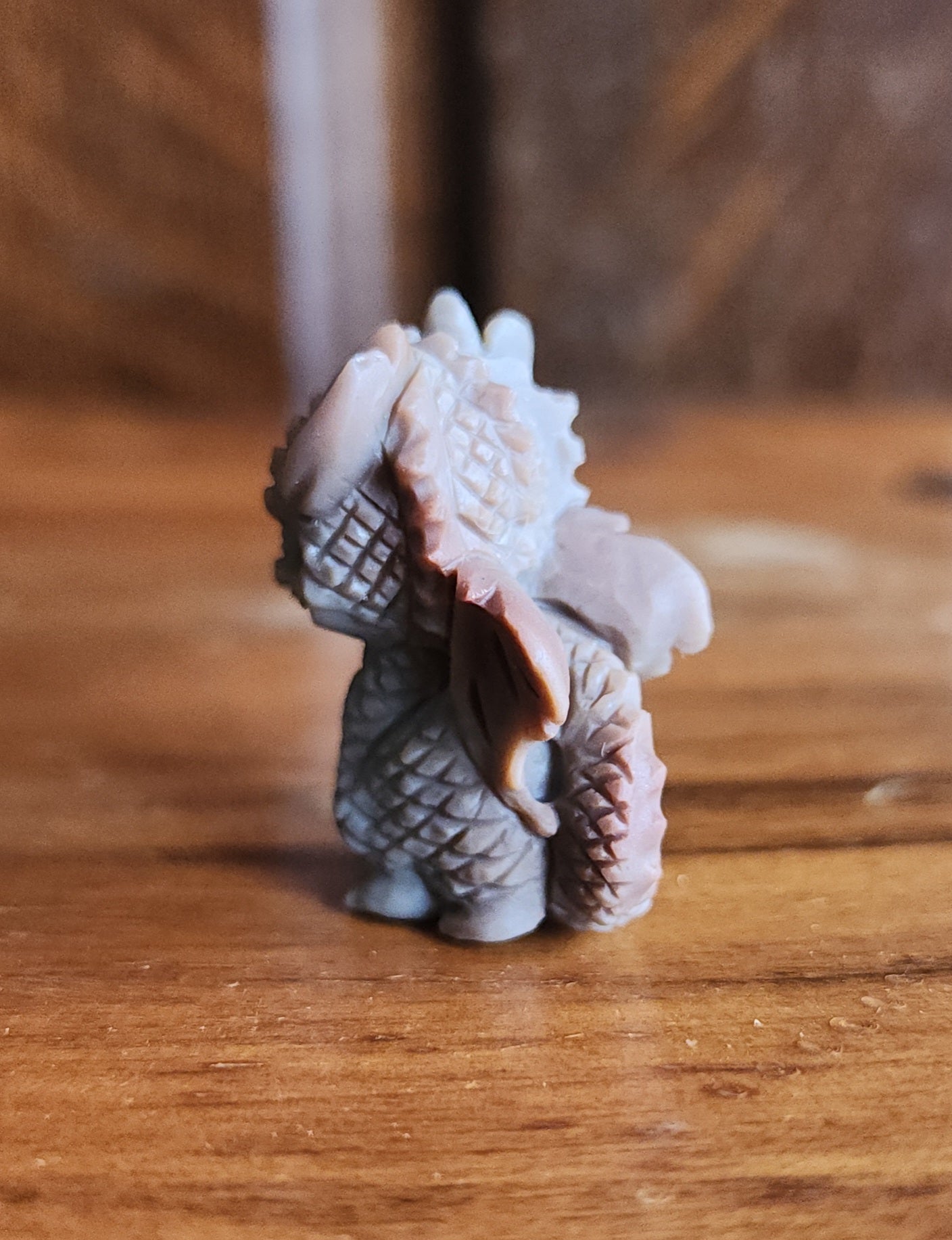 Alashan Agate Dragon - Grey
