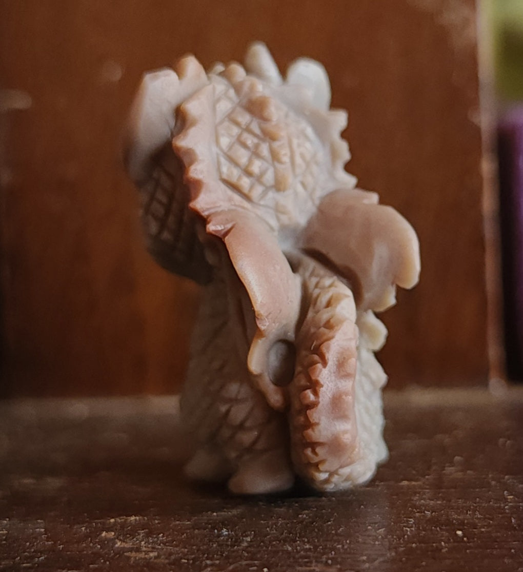 Alashan Agate Dragon - Grey