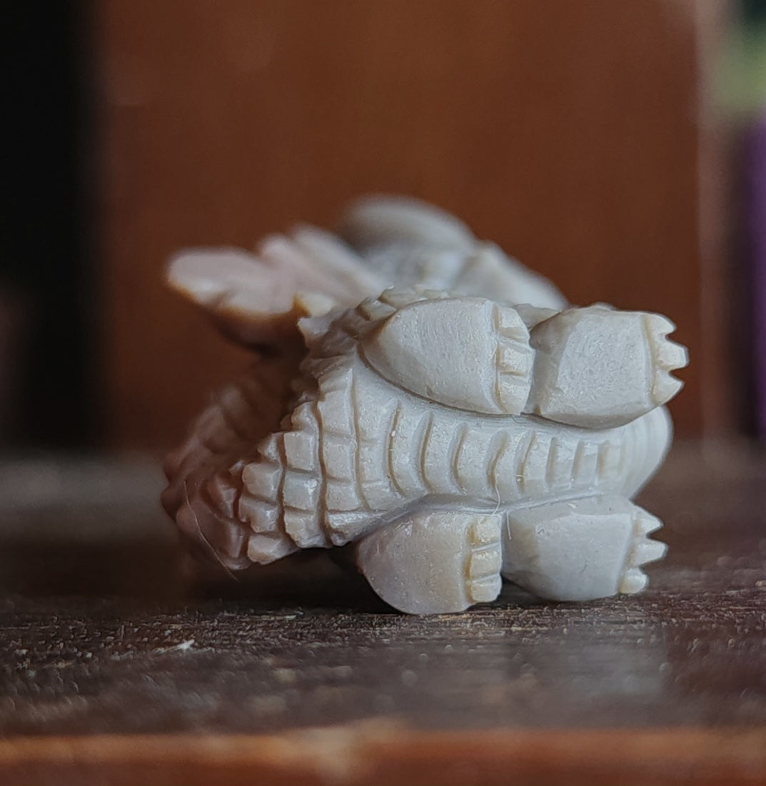 Alashan Agate Dragon - Grey