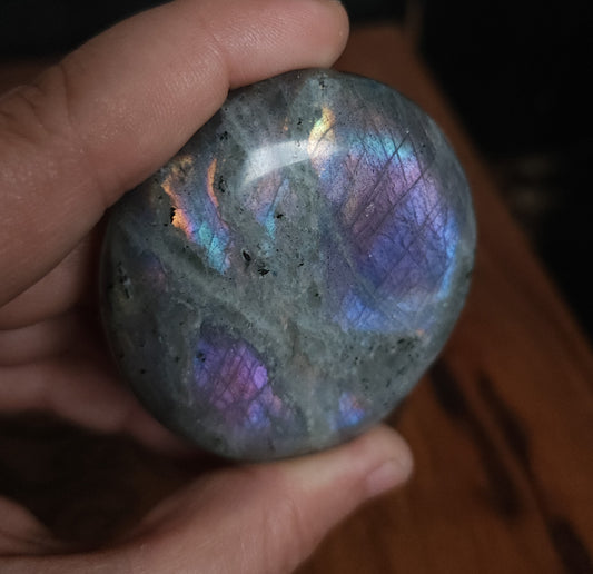 Labradorite Palmstone