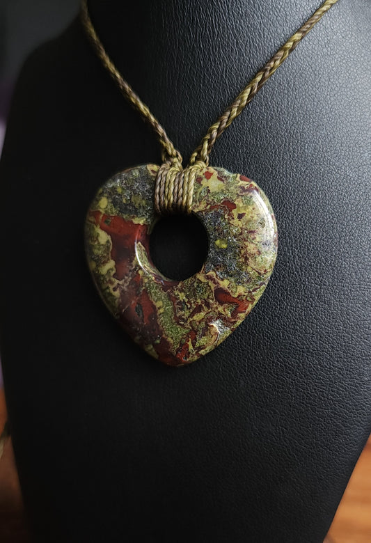 Dragon Blood Stone Macrame Necklace