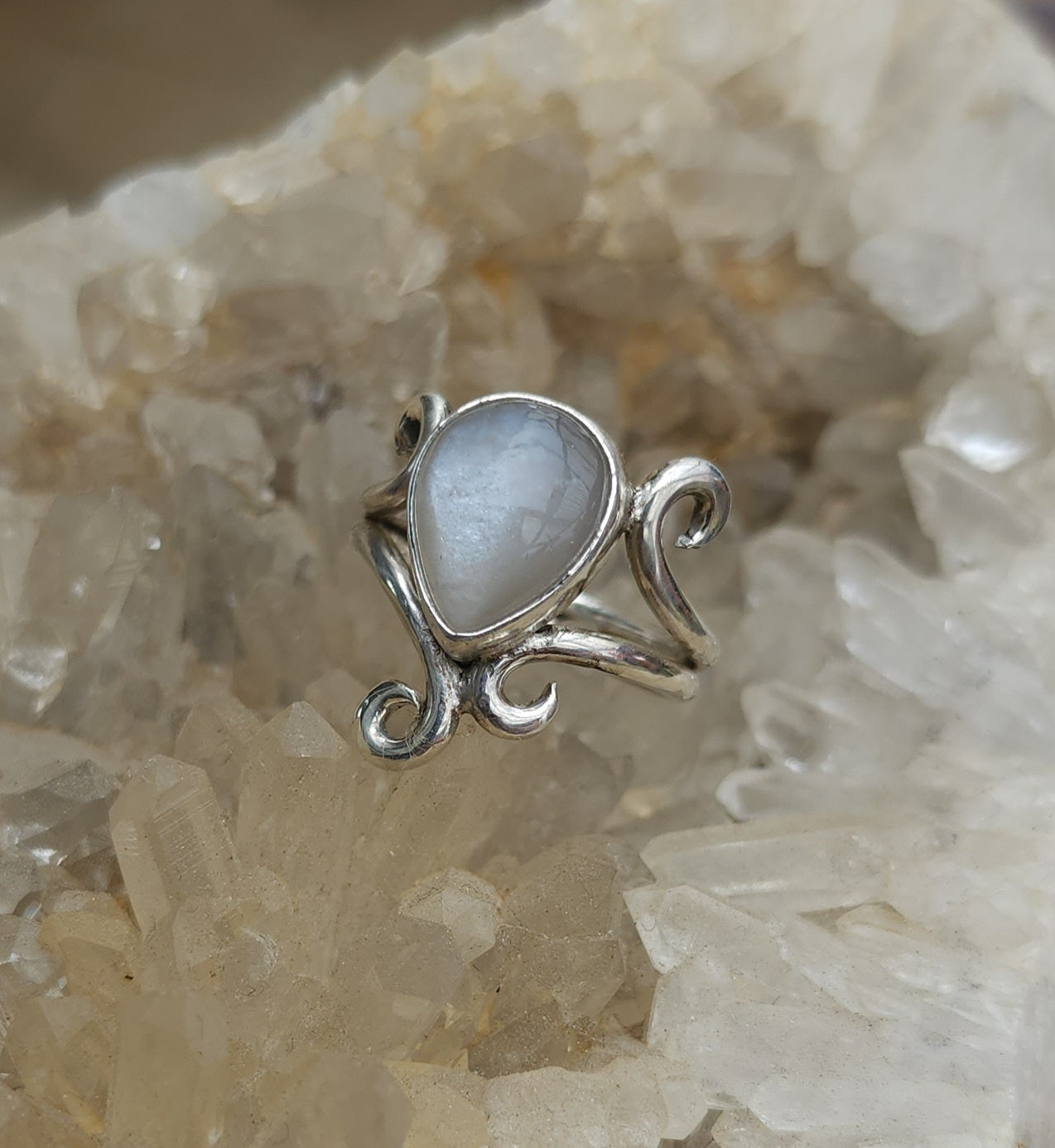 Sterling Silver & Moonstone Ring - Size 6.5