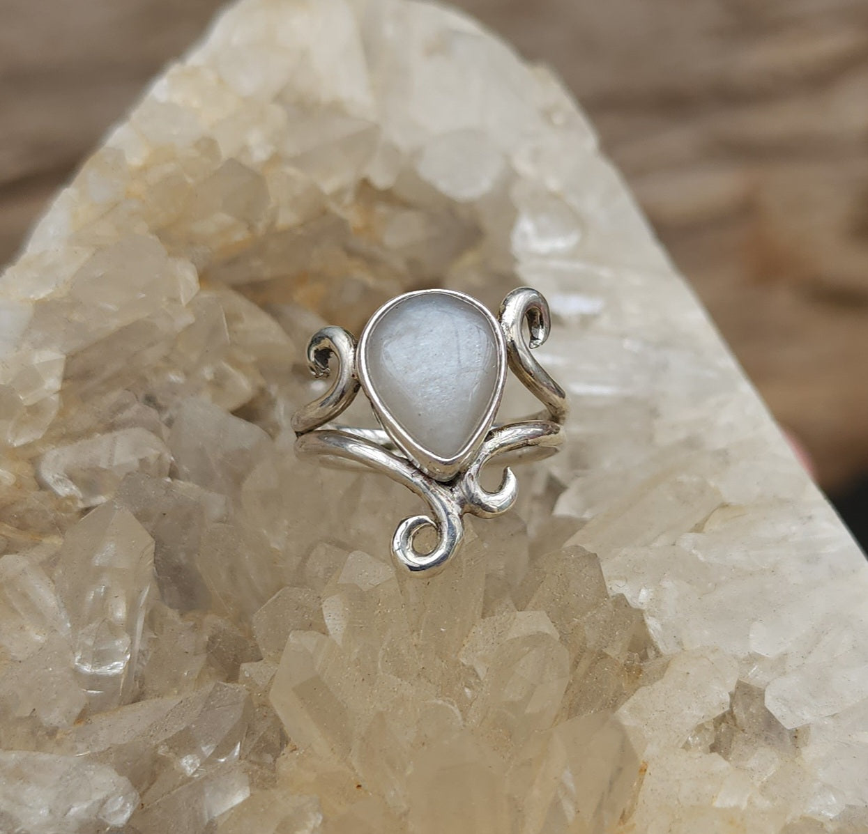 Sterling Silver & Moonstone Ring - Size 6.5