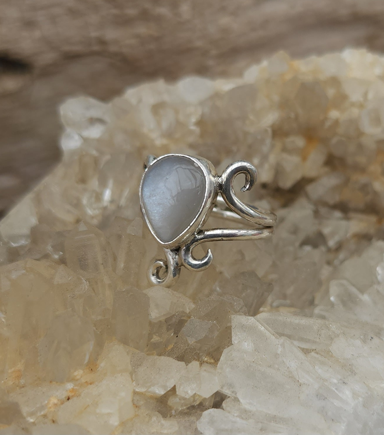 Sterling Silver & Moonstone Ring - Size 6.5