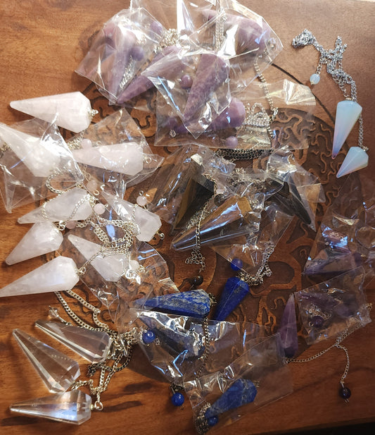 BULK SECONDS 32 PIECES - Crystal Pendulums