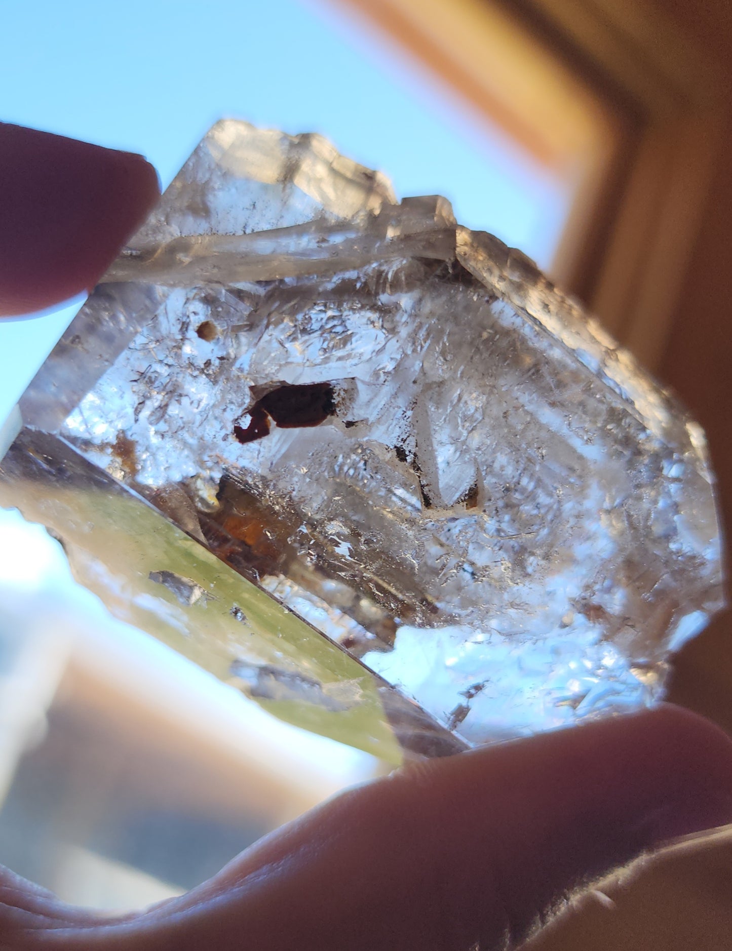 Enhydro Skeletal Quartz