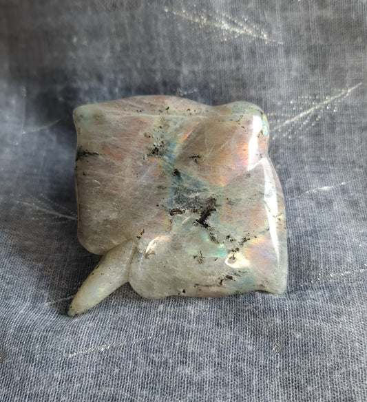Labradorite Stingray Carving