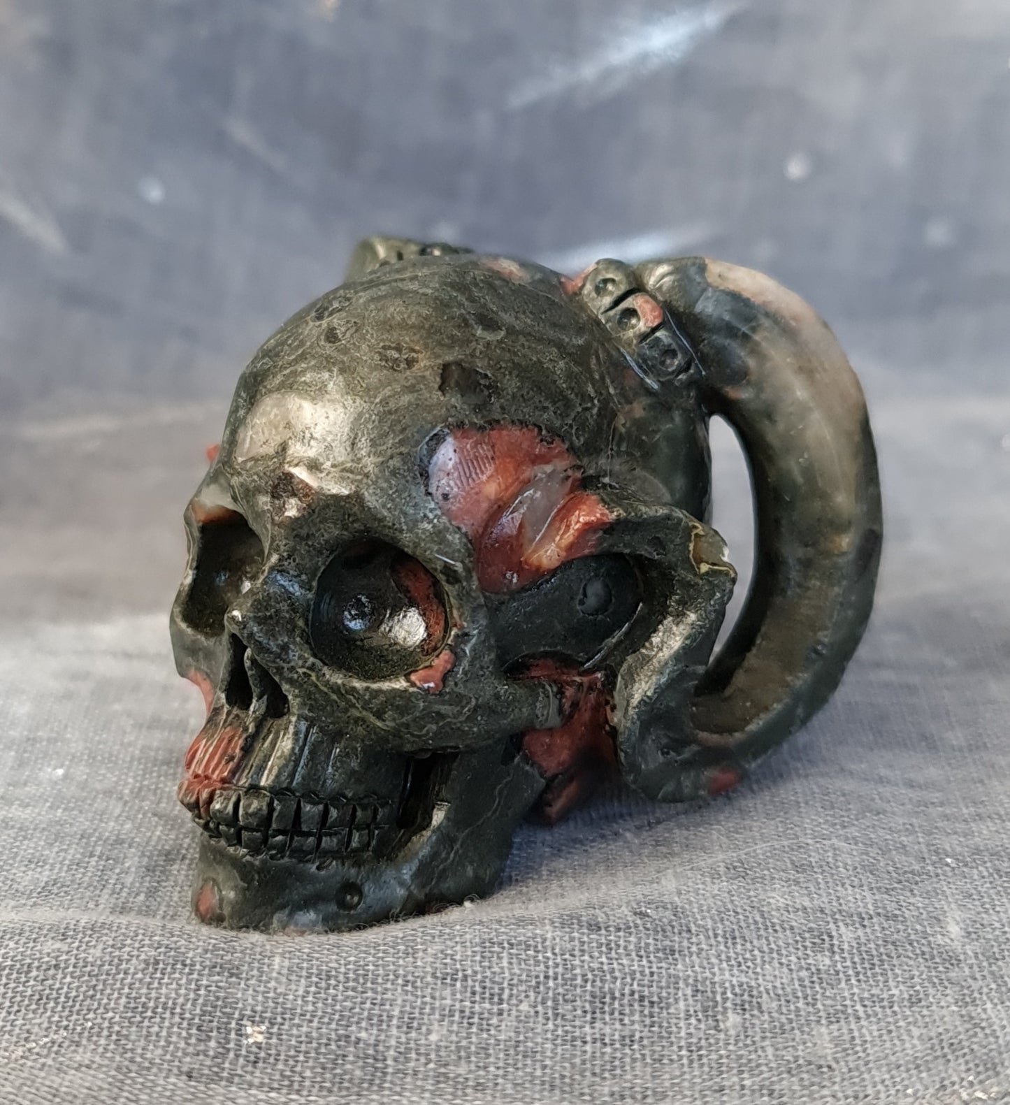 Bloodstone Horned Skull