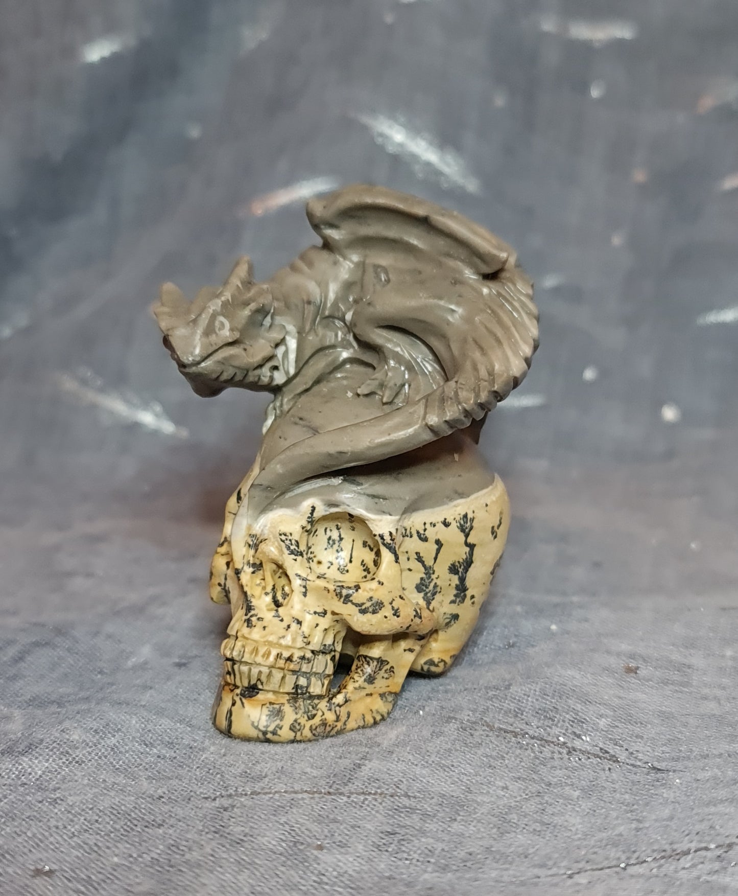 Dendritic Jasper Dragon on Skull