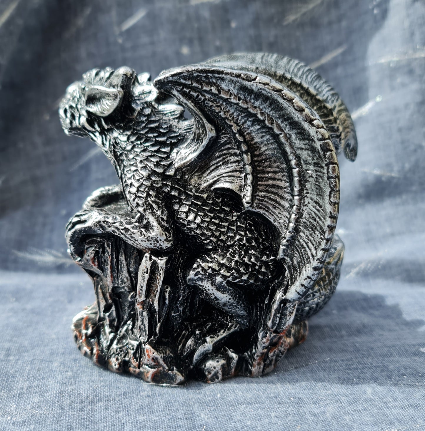 Dragon Sphere Stand - Silver