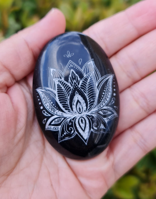 Etched Obsidian Palm Stone - Lotus