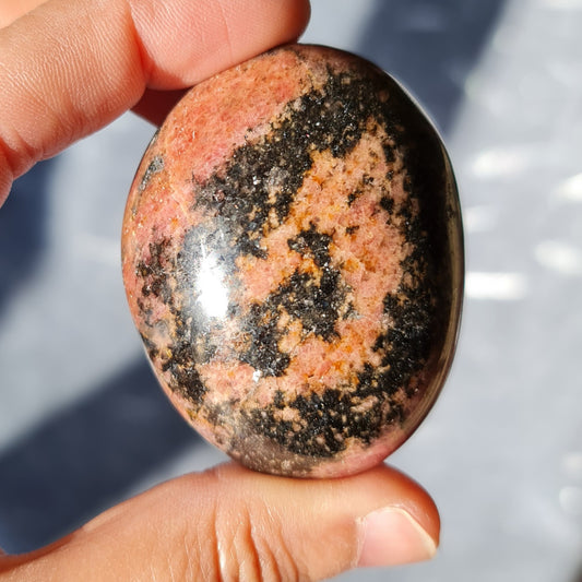 Rhodonite Palmstone