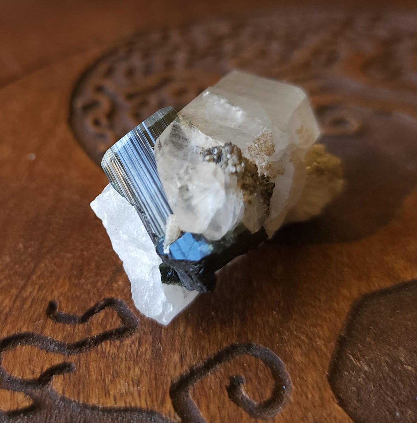 Blue Cap Tourmaline in Quartz with Cleavelandite