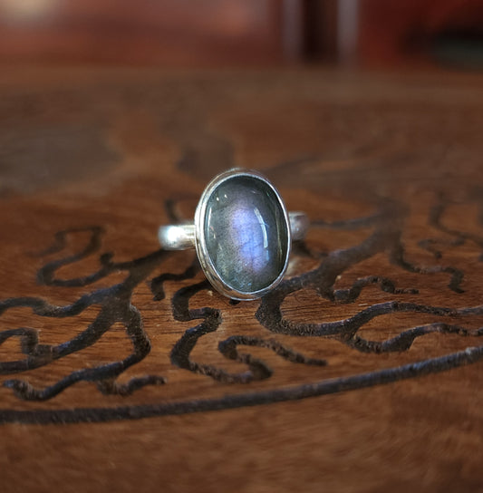 Handcrafted Purple Labradorite Sterling Silver Ring - Size 7.5