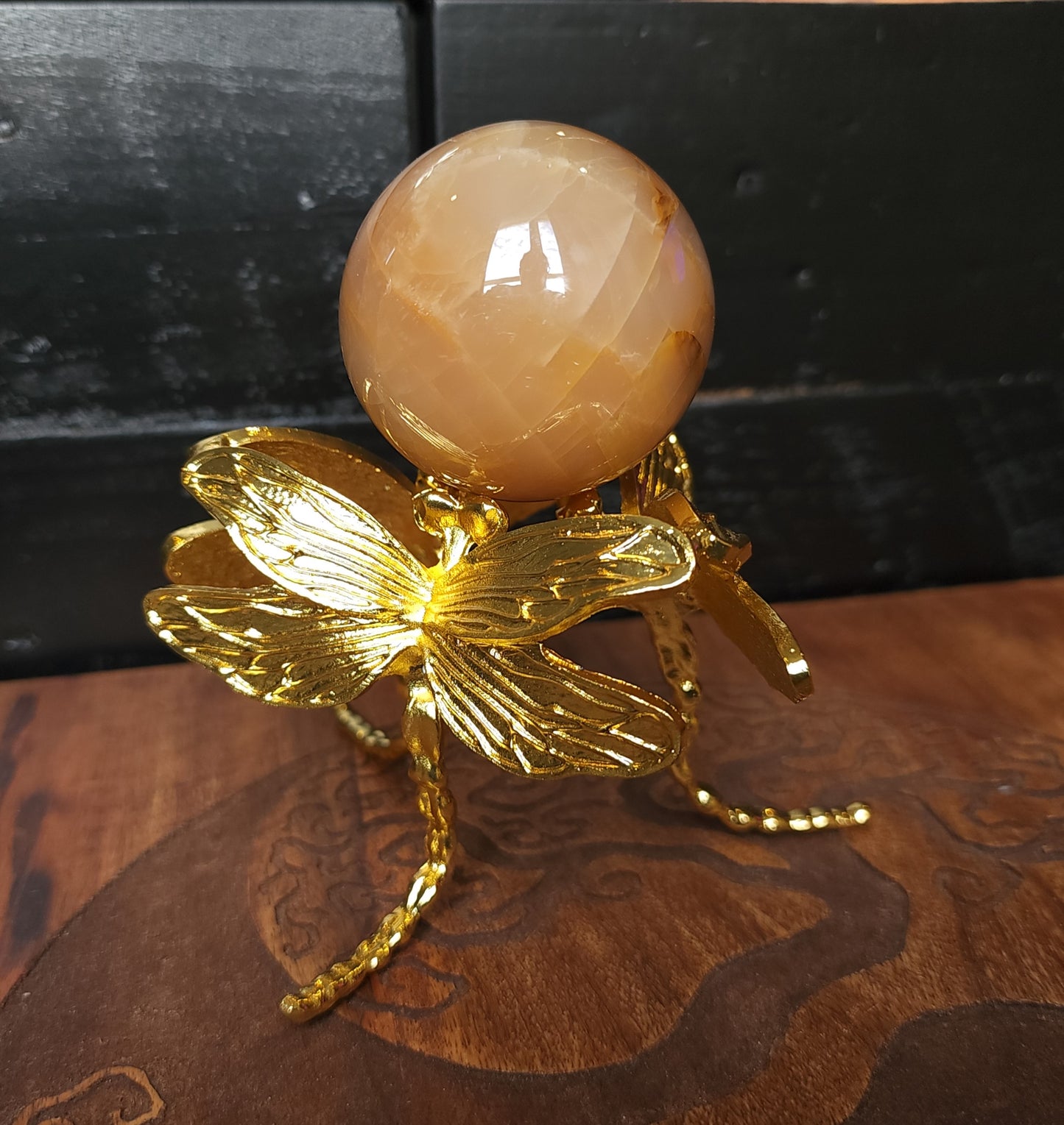 Dragonfly Sphere Stand - Gold