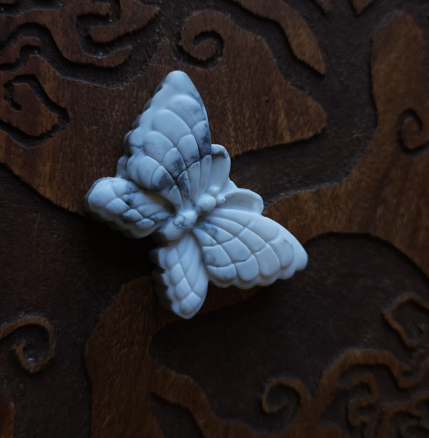 Howlite Butterfly Carving