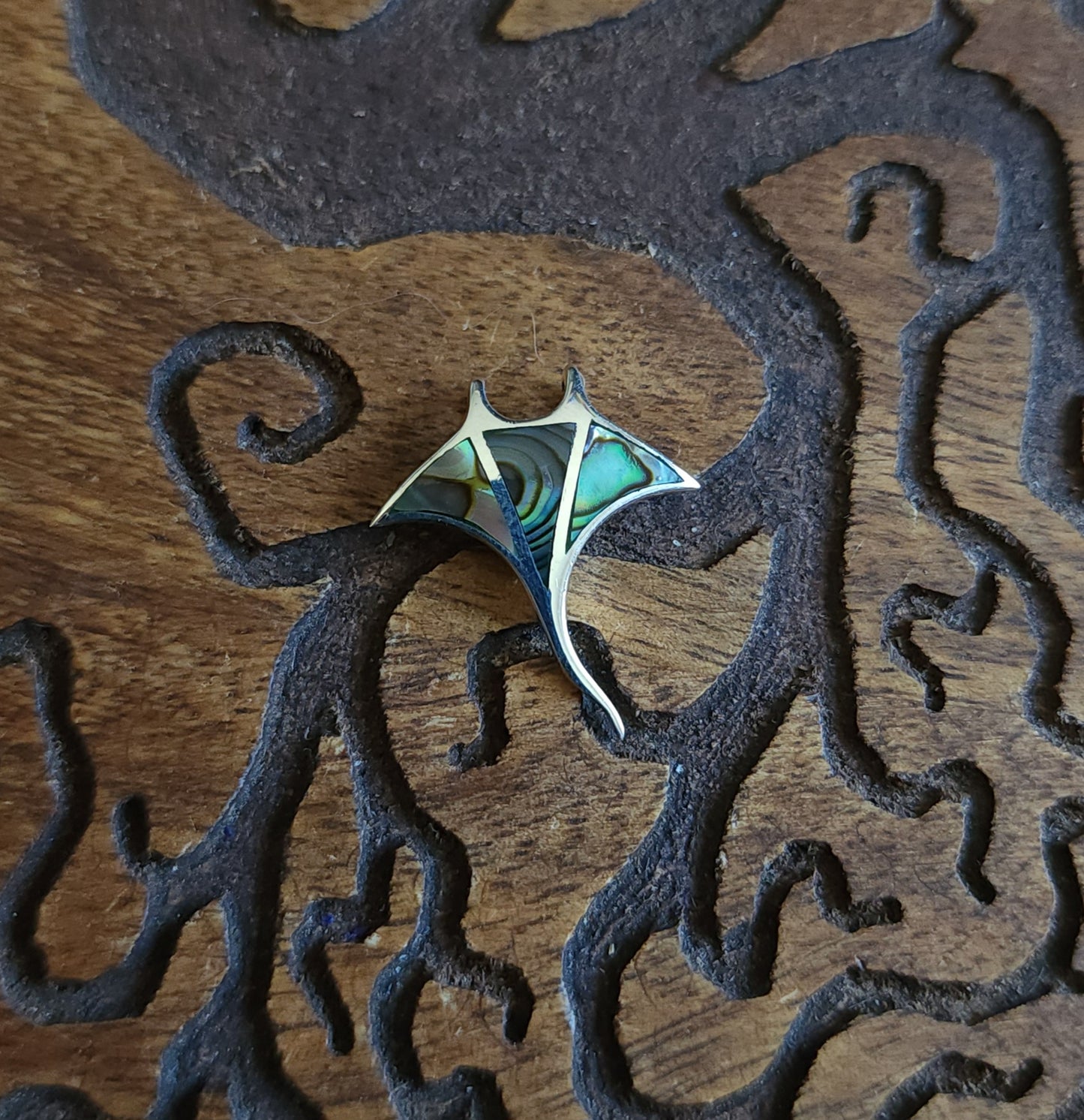 Sterling Silver & Paua Stingray Pendant